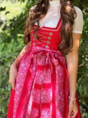 NWT Alpentrachten Dirndl Clara